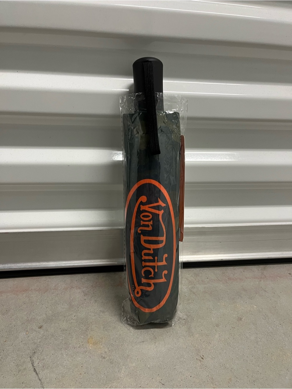 Von Dutch Originals Compact Folding Umbrella | Camo & Orange | NWT